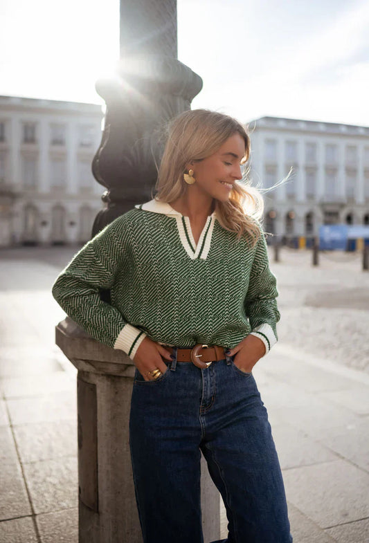 EMILIA™ | De groene trui met V-hals